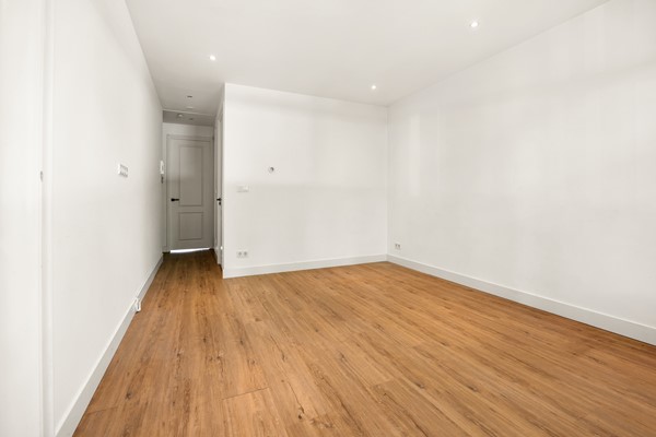 Medium property photo - Willem de Zwijgerlaan, 1056 JV Amsterdam